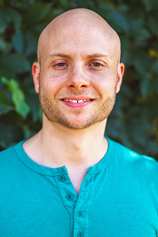 Ethan Prall headshot