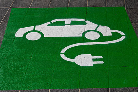 Electric vehicle charging station